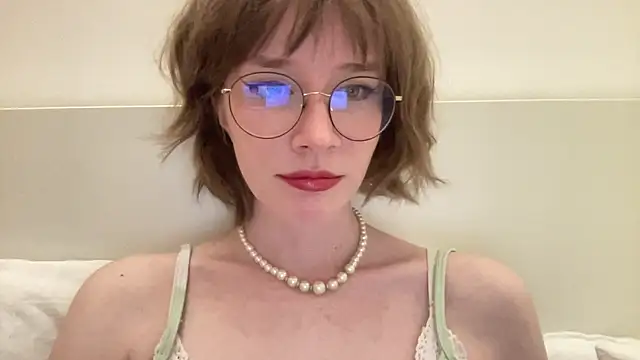 Snapshot of ms_christiana chatting on 05.19.26 ms christiana online show from 05.19.26