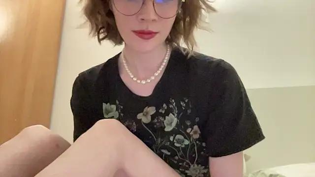 Snapshot of ms_christiana chatting on 05.25.26 ms christiana online show from 05.25.26
