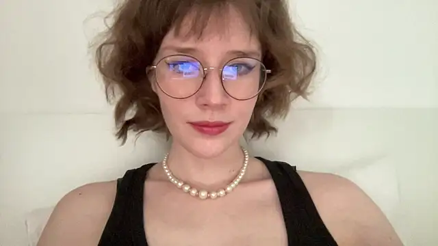 Snapshot of ms_christiana chatting on 06.03.26 ms christiana online show from 06.03.26