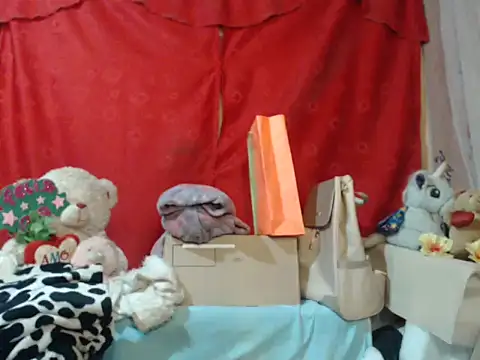 hottieperla online show from 11.17.25