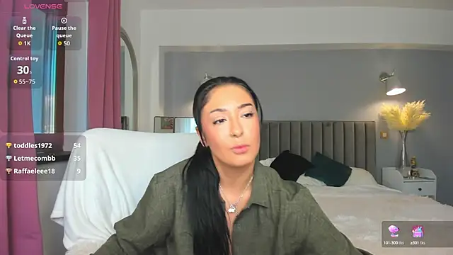 Awesome Jolie online show from 10.20.25