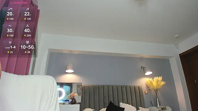 Awesome Jolie online show from 12.14.25