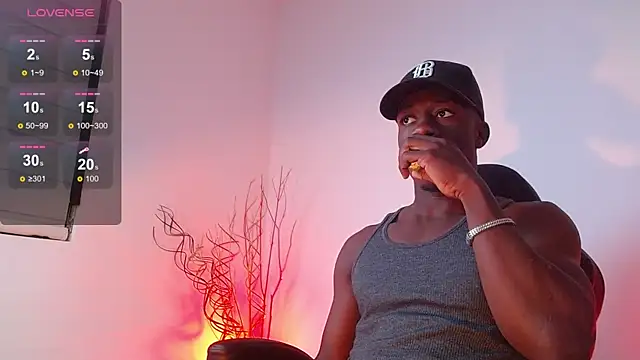 Snapshot of mike_wallace chatting on 01.20.25 mike wallace online show from 01.20.25