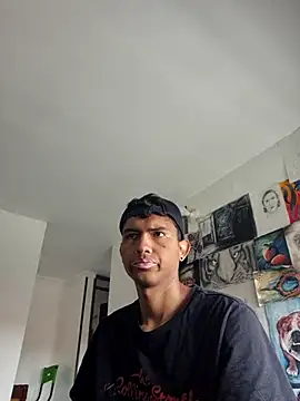 Snapshot of xrobXstax chatting on 10.02.25 xrobXstax online show from 10.02.25