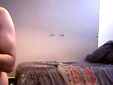 Snapshot of twinkerbell344 chatting on 10.21.25 twinkerbell344 online show from 10.21.25