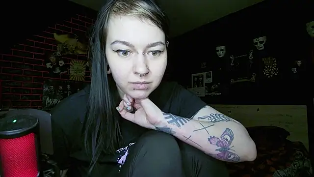 Snapshot of MoorderxDoll chatting on 07.08.26 MoorderxDoll online show from 07.08.26
