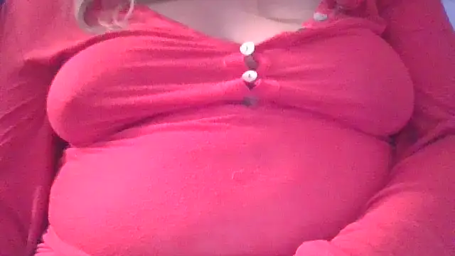 Snapshot of DragoneSFR chatting on 11.02.25 DragoneSFR online show from 11.02.25