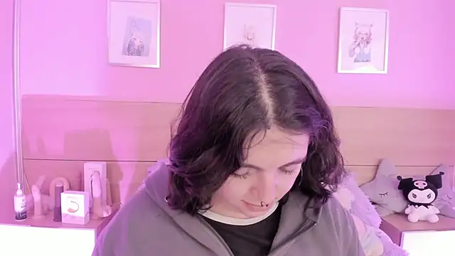 Sachi Meow online show from 02.21.25