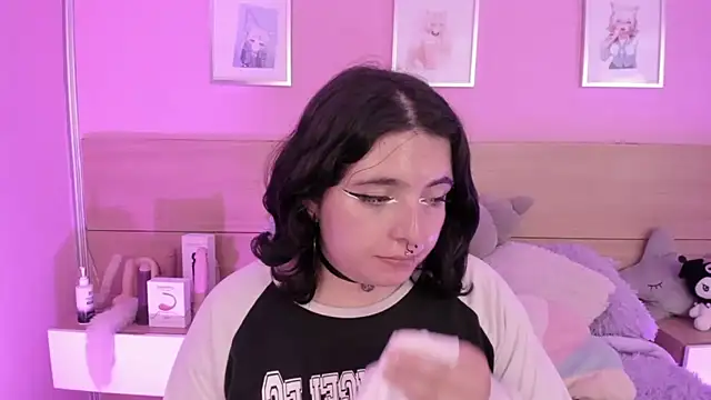 Sachi Meow online show from 02.21.25