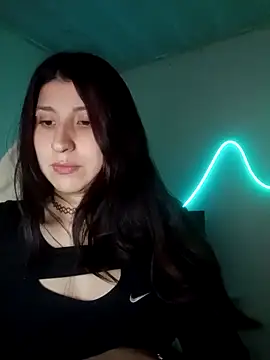 Snapshot of has_Zky chatting on 02.04.26 has Zky online show from 02.04.26