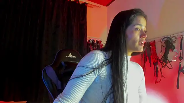 Snapshot of scarlet-kennedy98 chatting on 11.07.25 scarlet-kennedy98 online show from 11.07.25