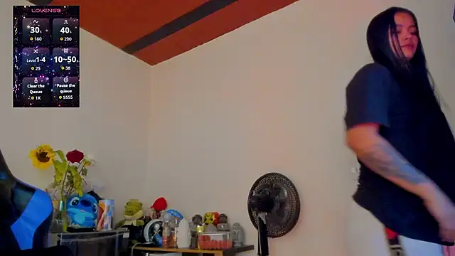 Snapshot of scarlet-kennedy98 chatting on 02.23.26 scarlet-kennedy98 online show from 02.23.26