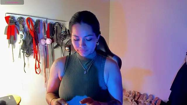 Snapshot of scarlet-kennedy98 chatting on 04.30.26 scarlet-kennedy98 online show from 04.30.26