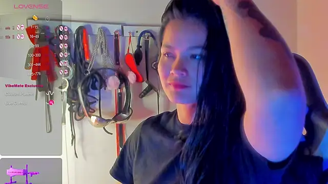 Snapshot of scarlet-kennedy98 chatting on 05.03.26 scarlet-kennedy98 online show from 05.03.26
