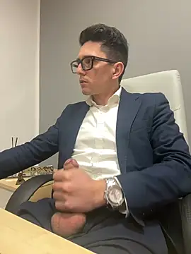 Snapshot of masterboss_ chatting on 01.29.25 masterboss online show from 01.29.25