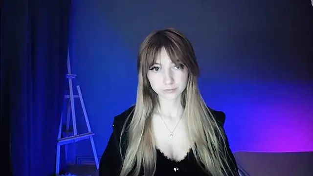 LuciaYoung online show from 03.08.25