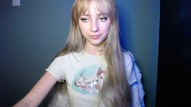 LuciaYoung online show from 10.23.25