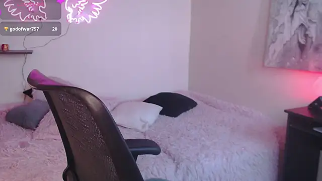 MissDennise online show from 03.04.26