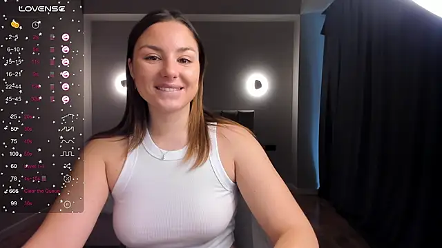 ThreeshaWhite online show from 02.18.25