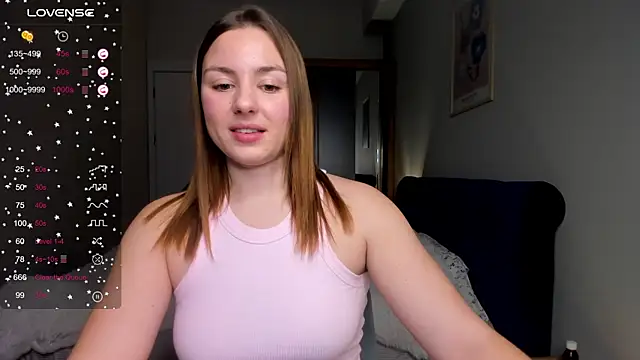 ThreeshaWhite online show from 02.28.25