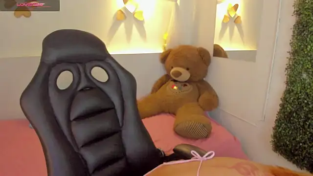 Abby Mae  online show from 03.17.26