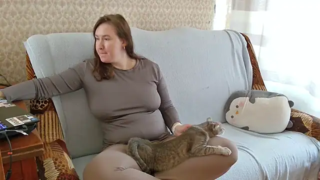 Snapshot of franceska_blue chatting on 09.29.25 franceska blue online show from 09.29.25