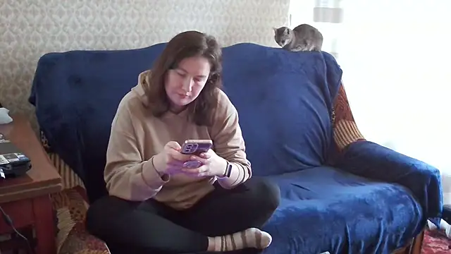 Snapshot of franceska_blue chatting on 10.19.25 franceska blue online show from 10.19.25