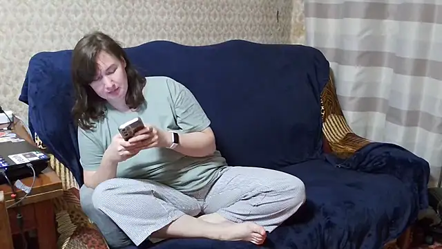 Snapshot of franceska_blue chatting on 11.04.25 franceska blue online show from 11.04.25