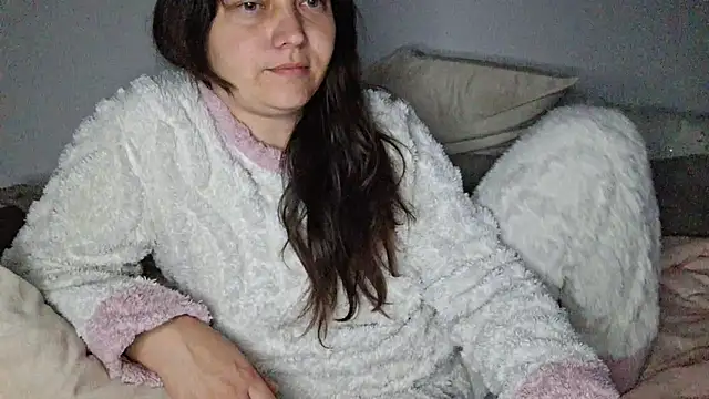 Cyndee Winter online show from 09.28.25