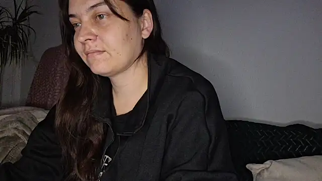 Cyndee Winter online show from 10.16.25