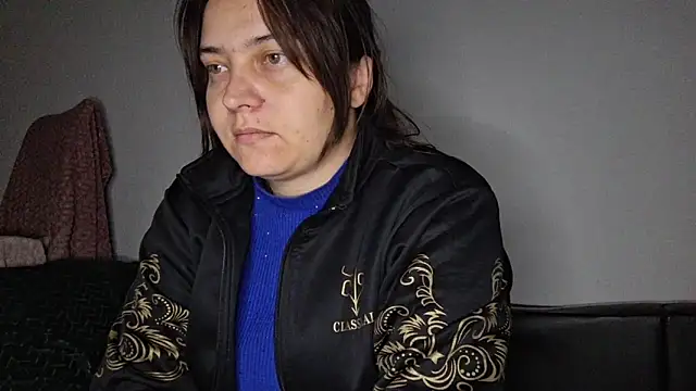 Cyndee Winter online show from 10.17.25