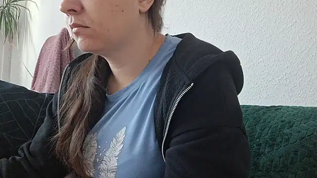 Cyndee Winter online show from 11.22.25