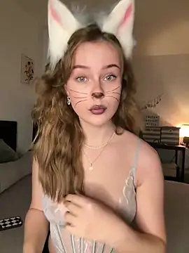 MaribelRiver online show from 12.18.24