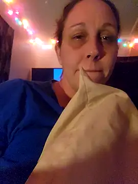 Hottmess011 online show from 02.15.26