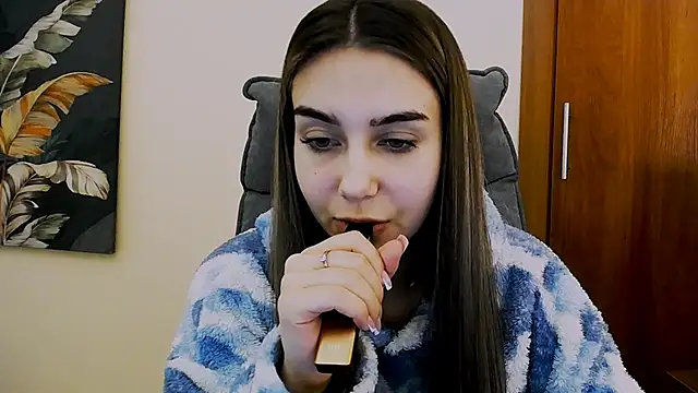 Snapshot of Lili_magic chatting on 03.12.25 Lili magic online show from 03.12.25