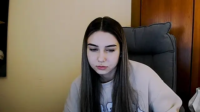 Snapshot of Lili_magic chatting on 03.22.25 Lili magic online show from 03.22.25