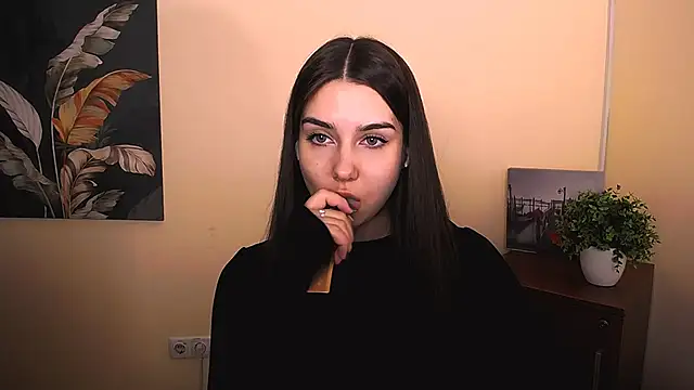 Snapshot of Lili_magic chatting on 09.24.25 Lili magic online show from 09.24.25