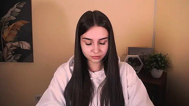 Snapshot of Lili_magic chatting on 10.14.25 Lili magic online show from 10.14.25