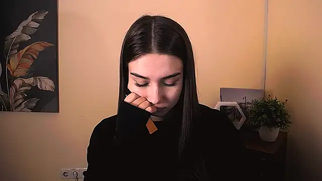 Snapshot of Lili_magic chatting on 10.16.25 Lili magic online show from 10.16.25