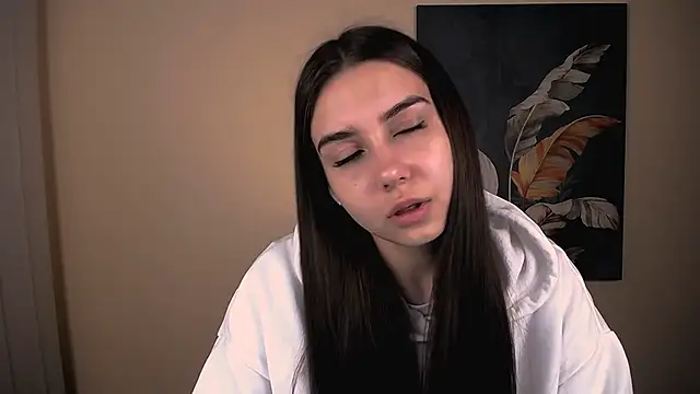 Snapshot of Lili_magic chatting on 10.23.25 Lili magic online show from 10.23.25