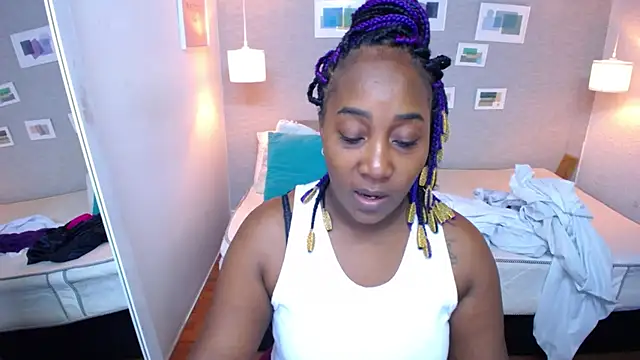 kiara evanss online show from 01.07.25