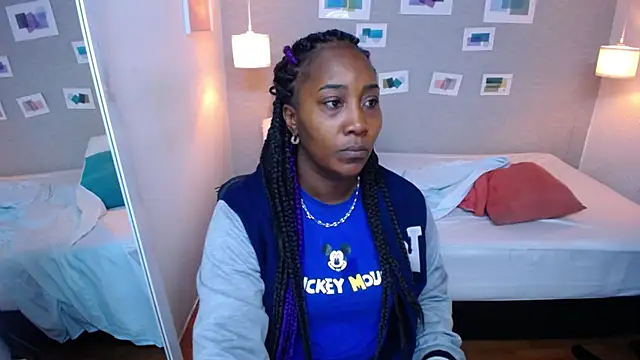 kiara evanss online show from 02.15.25