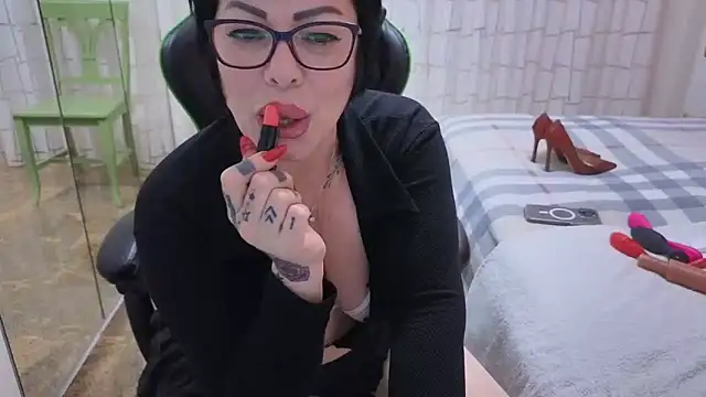   Nina online show from 03.05.25