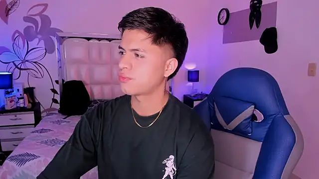 Niicky1  online show from 01.15.25