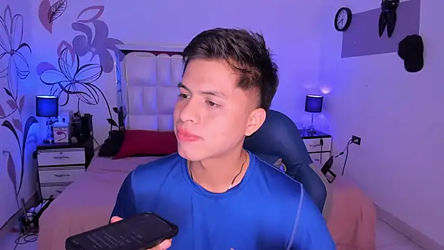 Niicky1  online show from 01.28.25