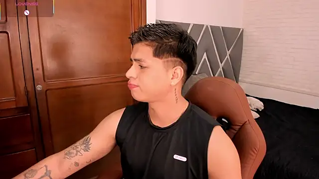 Niicky1  online show from 02.20.26