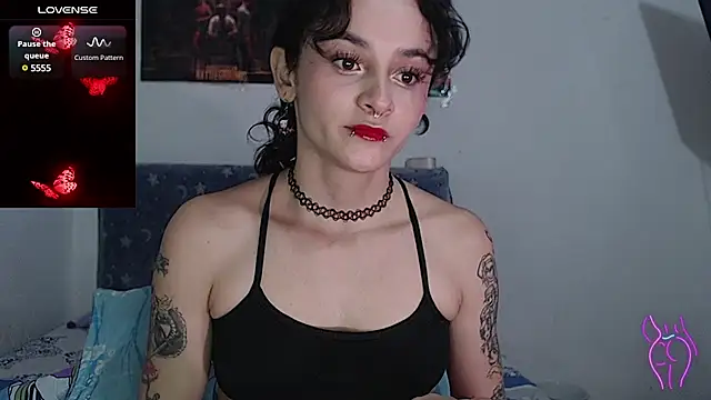 kitty22  online show from 03.05.25