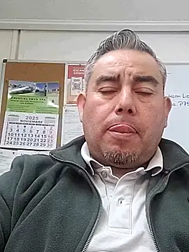 Manolete007x online show from 11.13.25