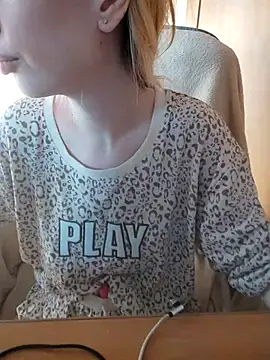 Elza kom online show from 12.14.24