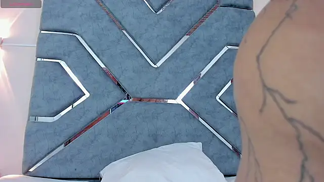 Snapshot of LucciaPorter chatting on 09.17.25 LucciaPorter online show from 09.17.25